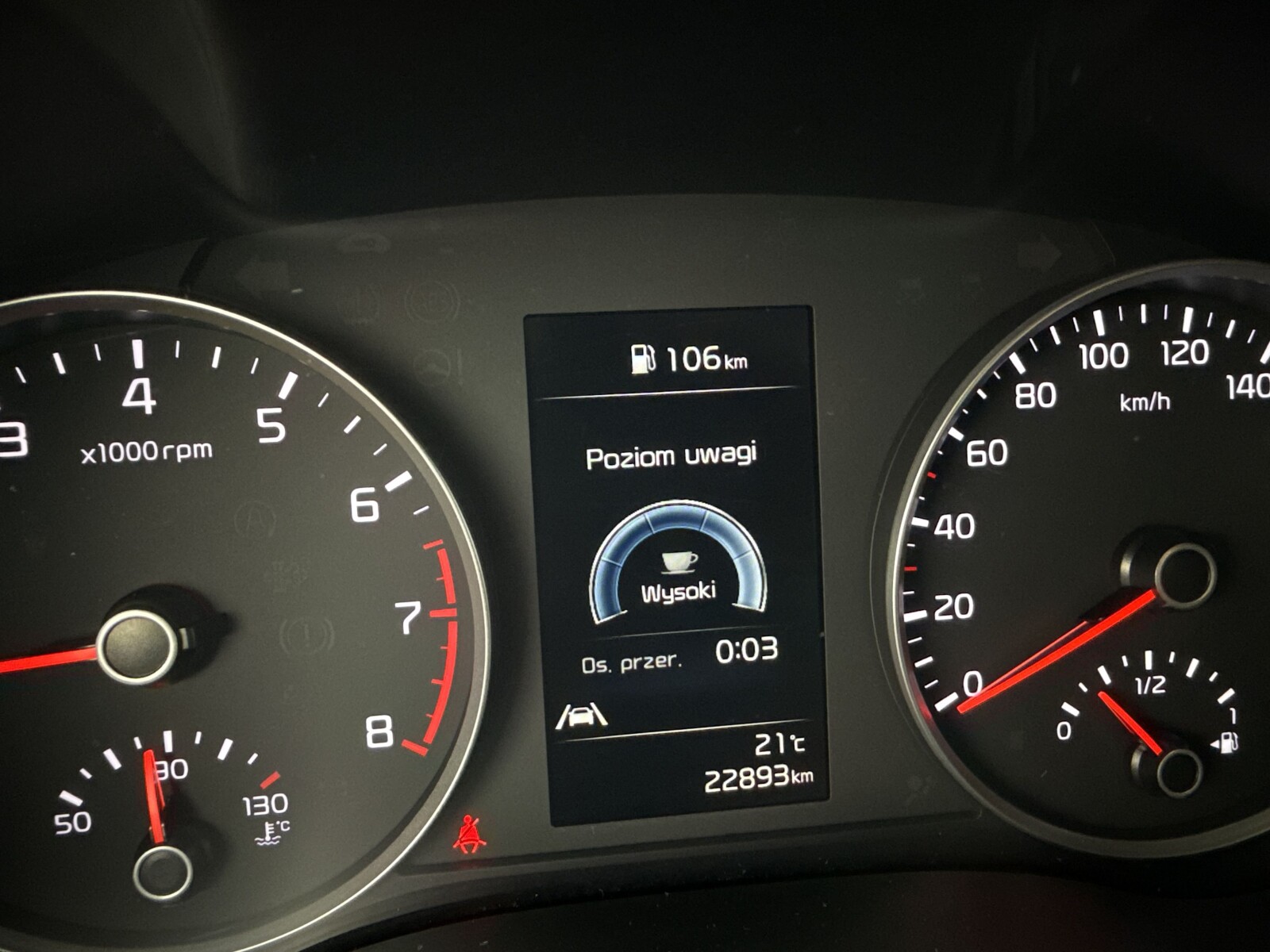 Kia Stonic - zdjęcie 18