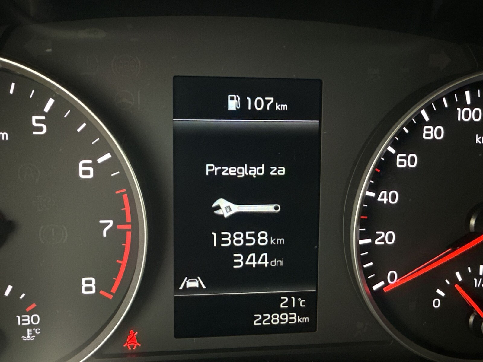 Kia Stonic - zdjęcie 17
