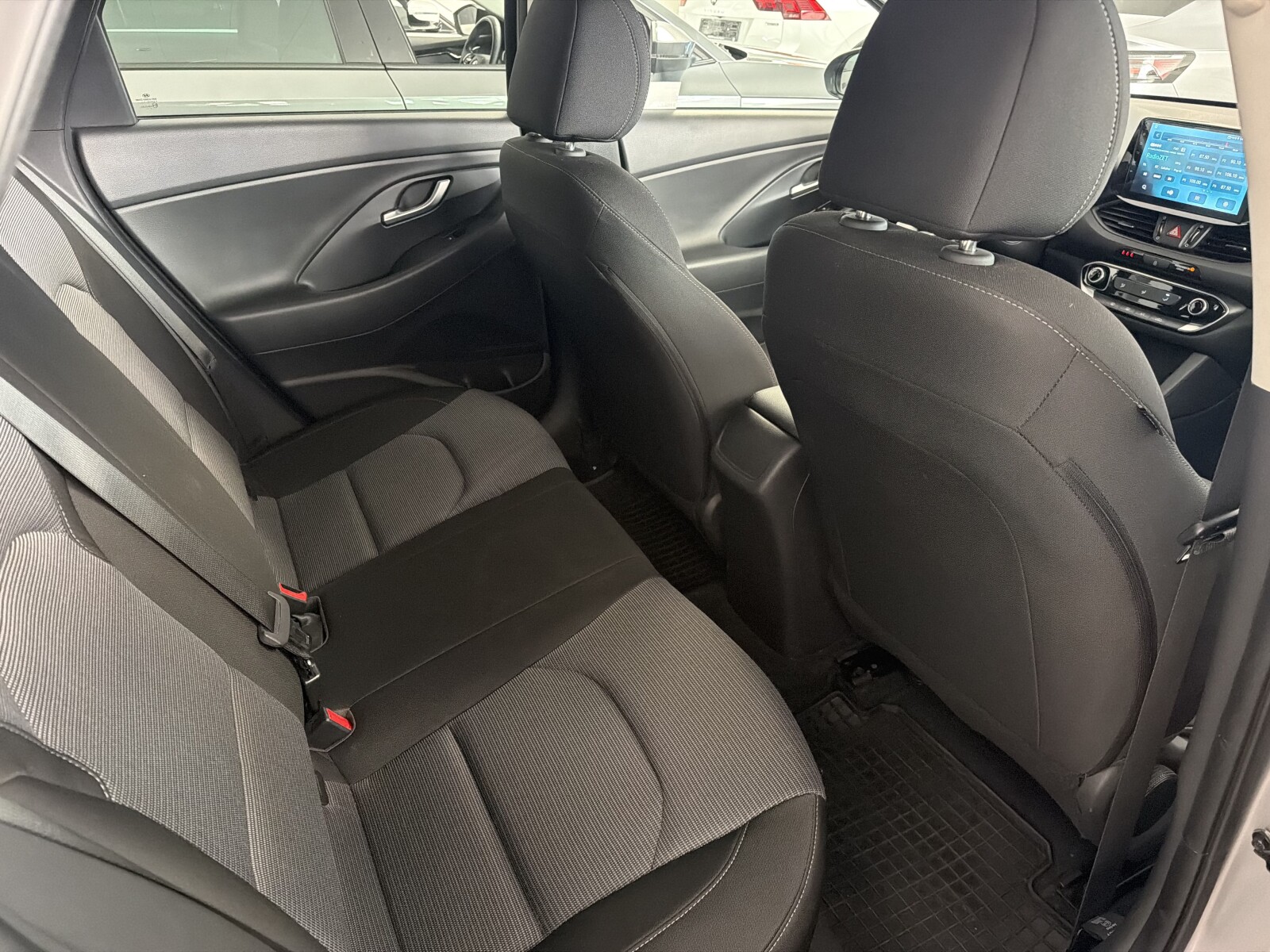 Hyundai i30 - zdjęcie 14
