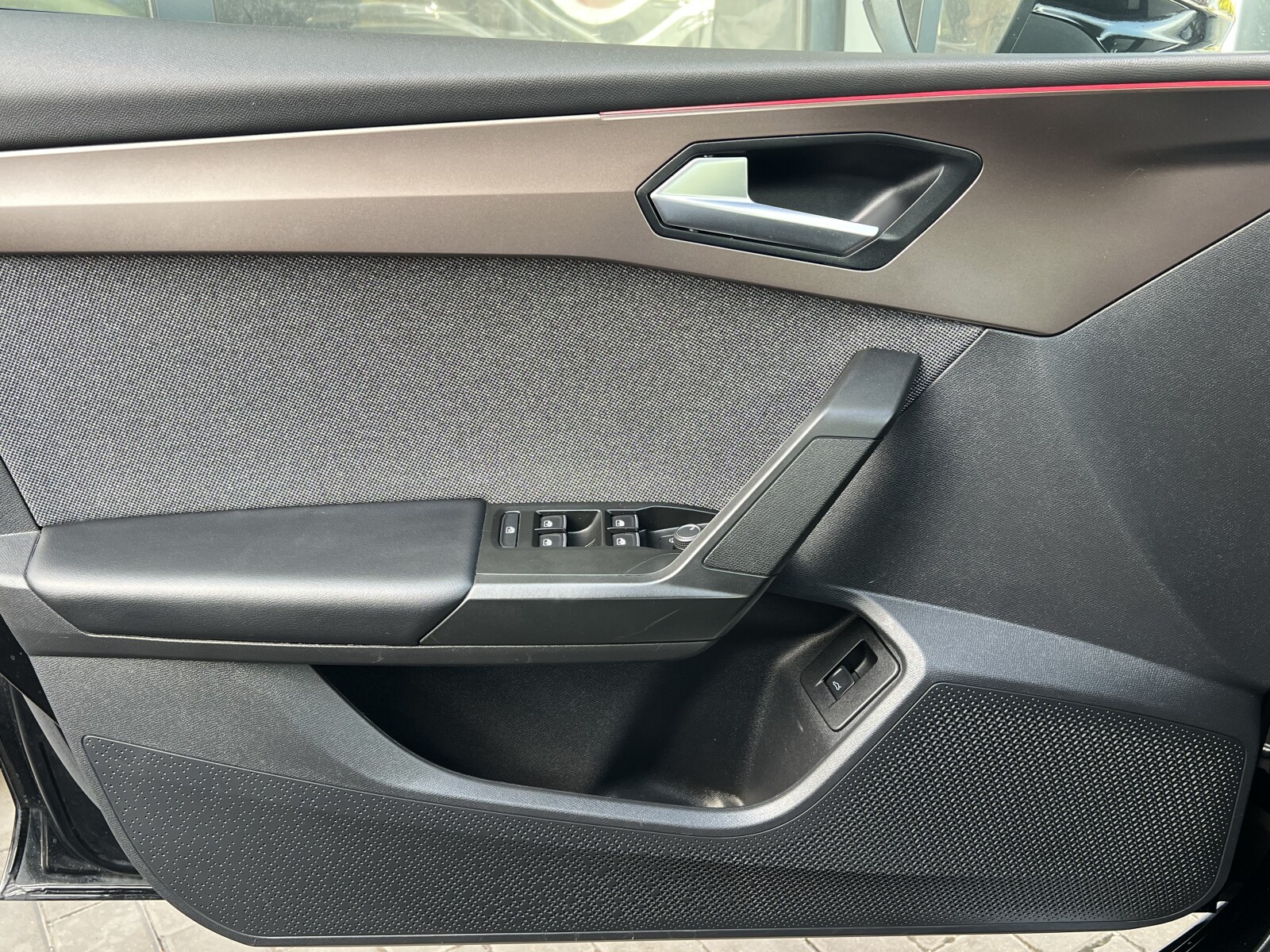 Seat Leon Sportstourer - zdjęcie 14