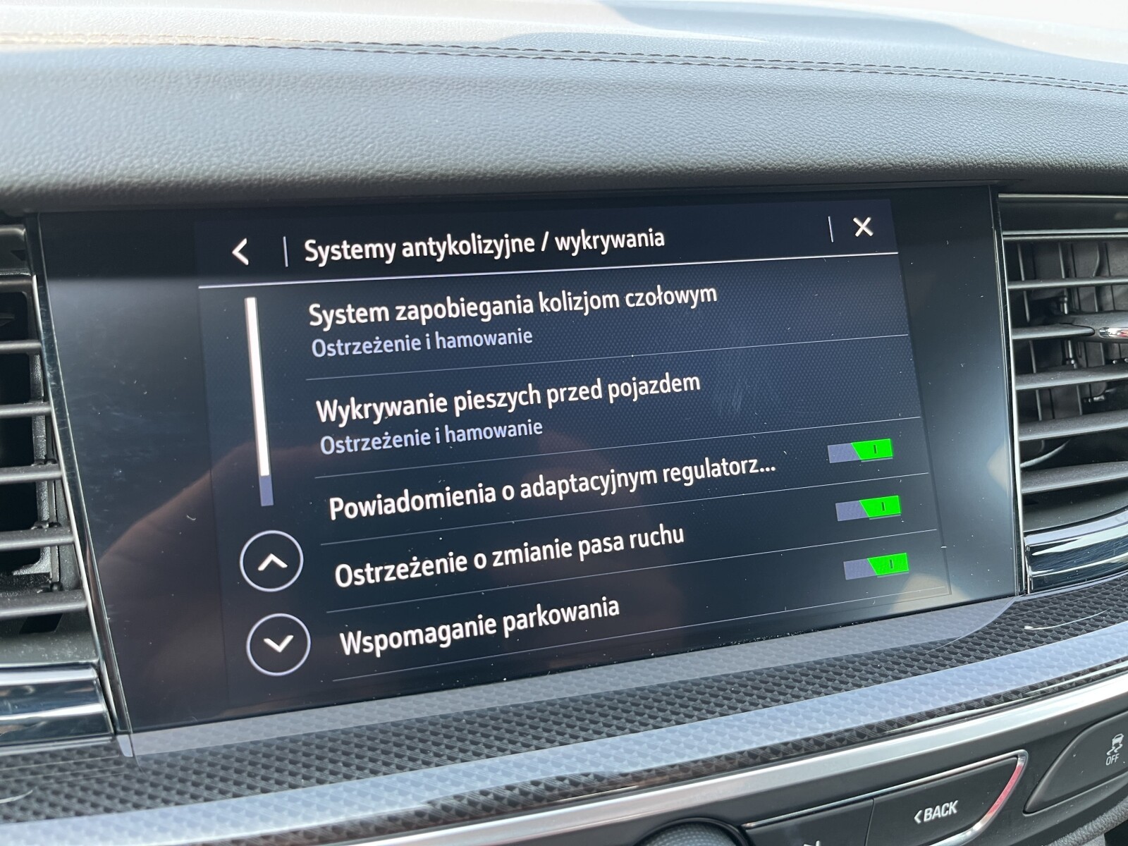 Opel Insignia - zdjęcie 28