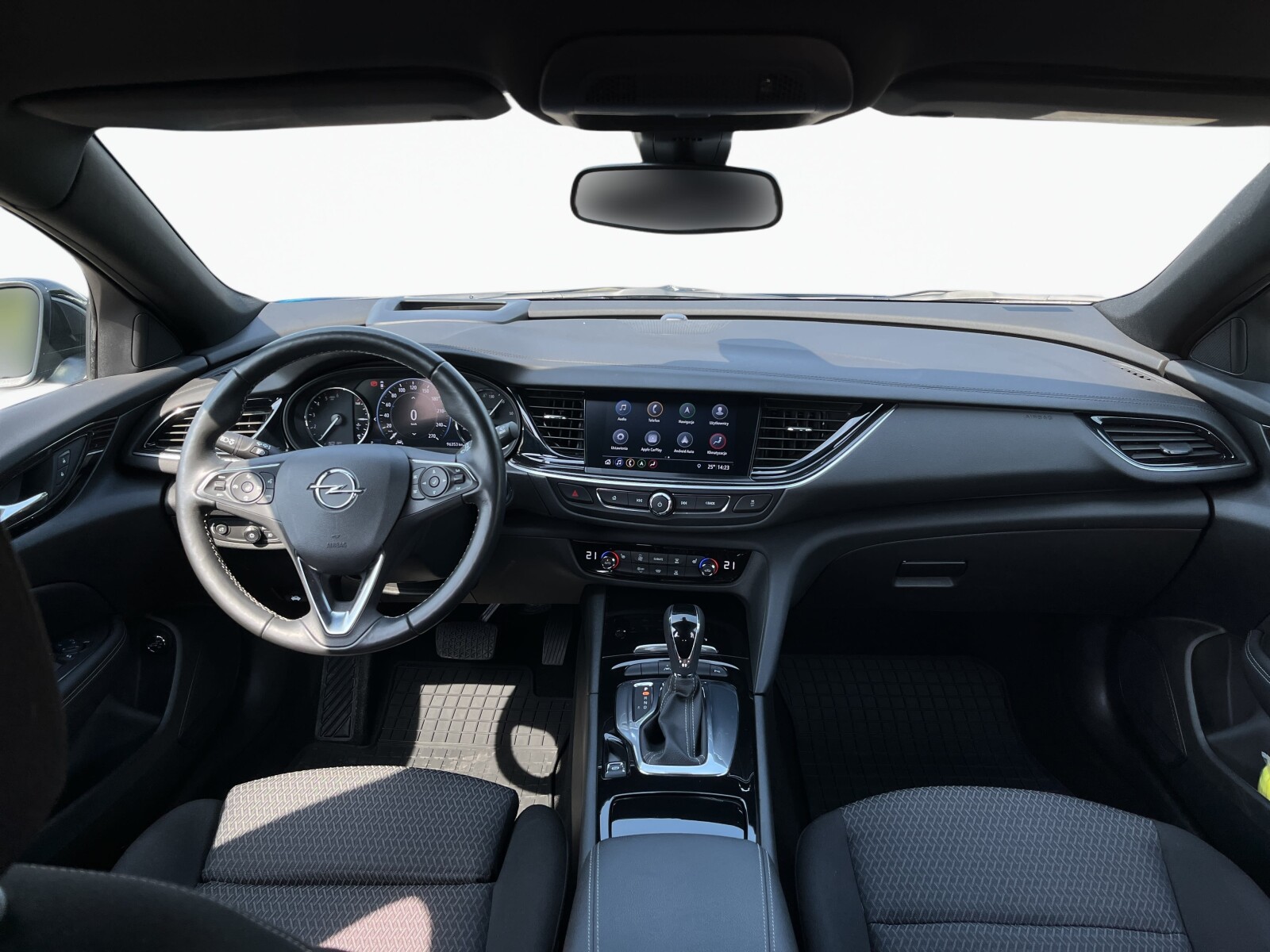 Opel Insignia - zdjęcie 14