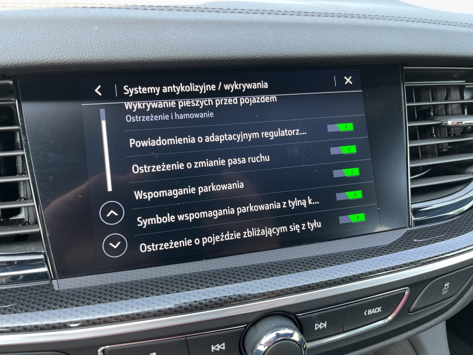Opel Insignia - zdjęcie 29