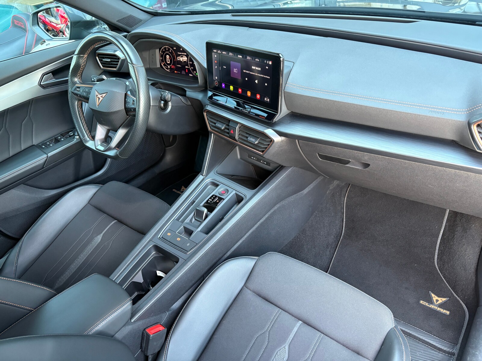 Cupra Formentor - zdjęcie 16