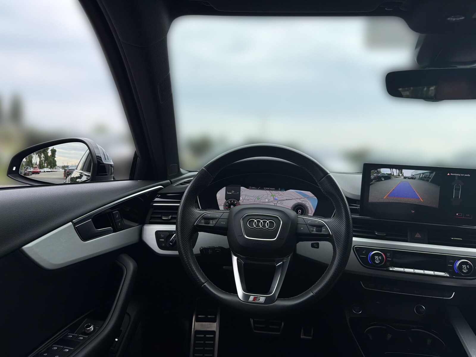 Audi A4 Limousine - zdjęcie 23