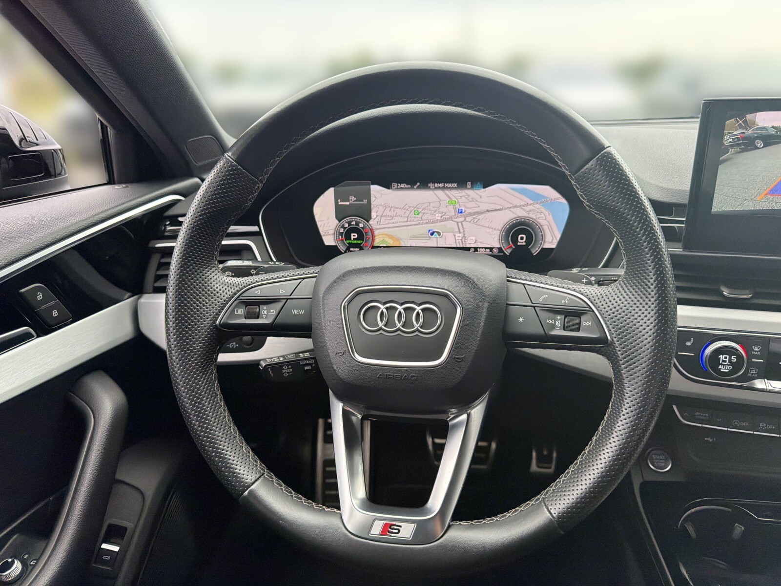 Audi A4 Limousine - zdjęcie 24