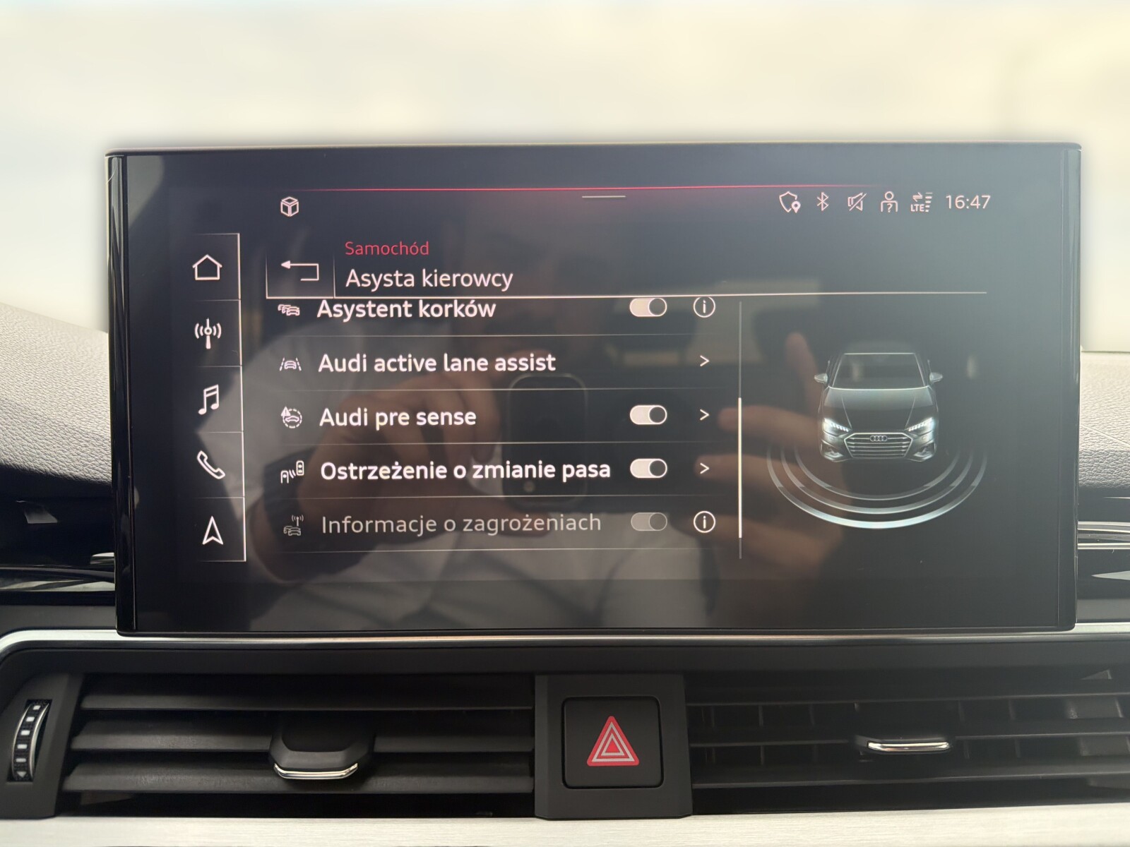 Audi A4 Limousine - zdjęcie 32