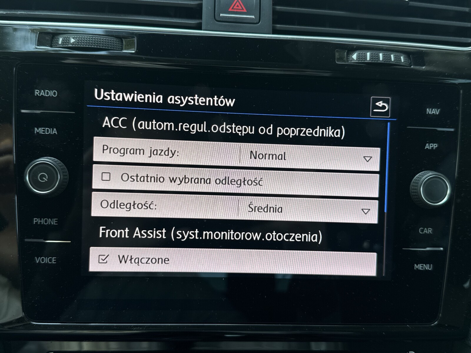 Volkswagen Golf Variant - zdjęcie 25