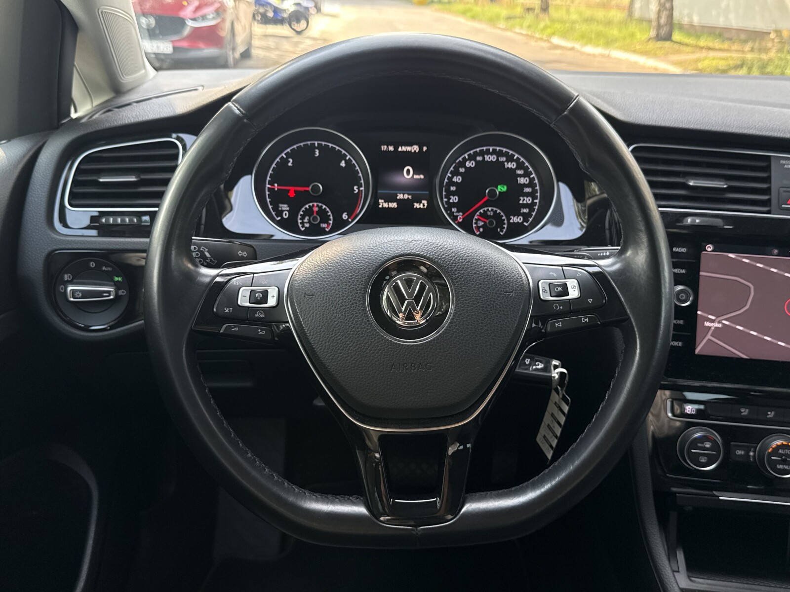 Volkswagen Golf Variant - zdjęcie 14