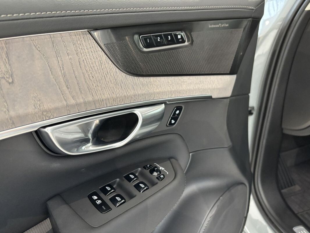 Volvo XC 90 - zdjęcie 18