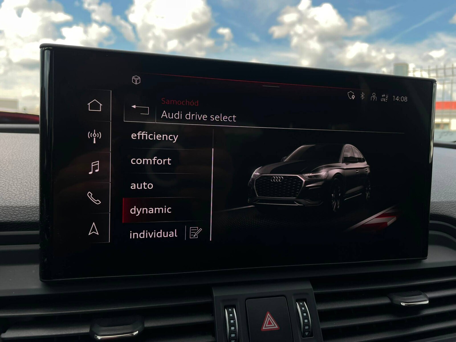 Audi Q5 Sportback - zdjęcie 28