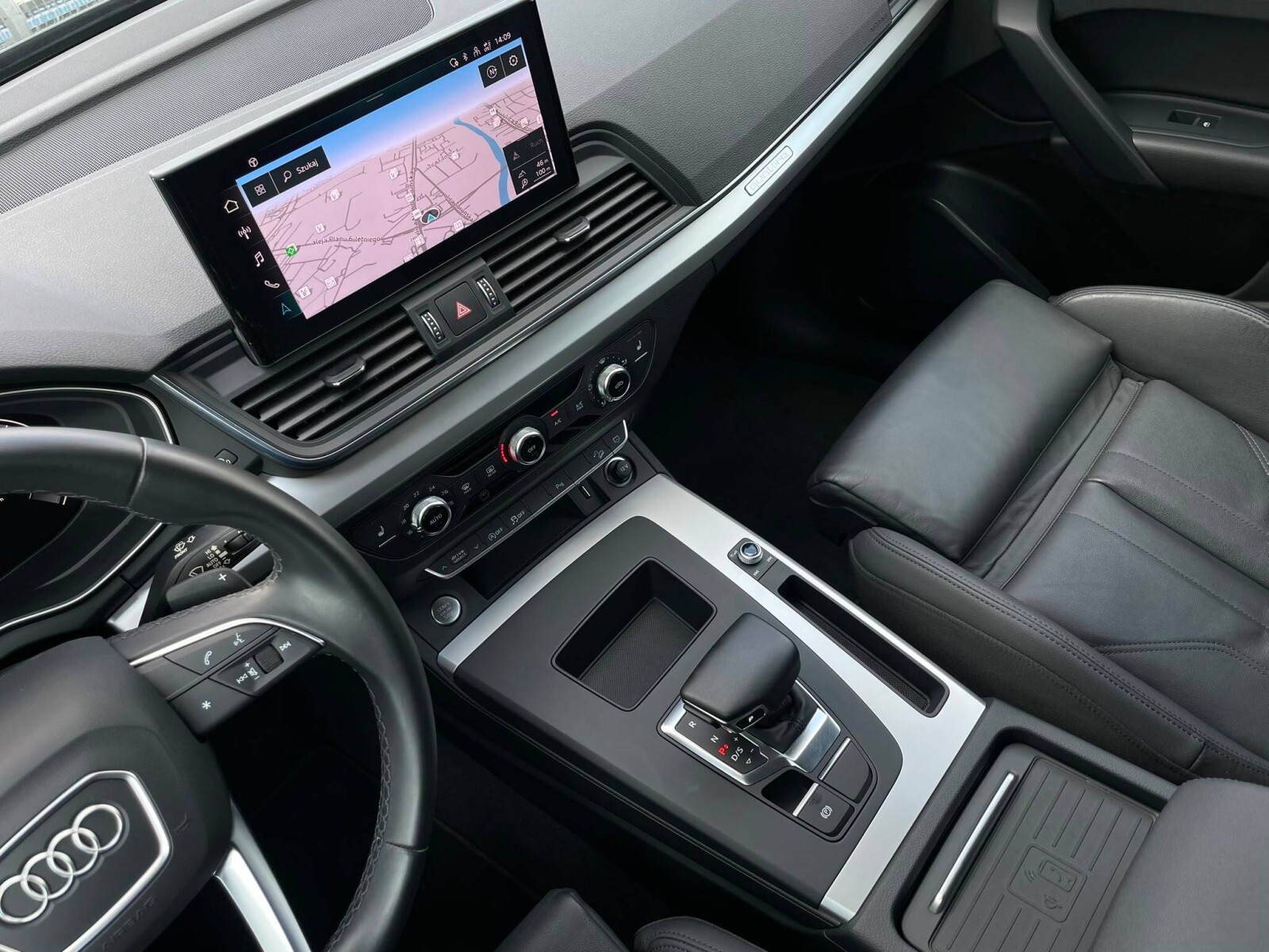 Audi Q5 Sportback - zdjęcie 33