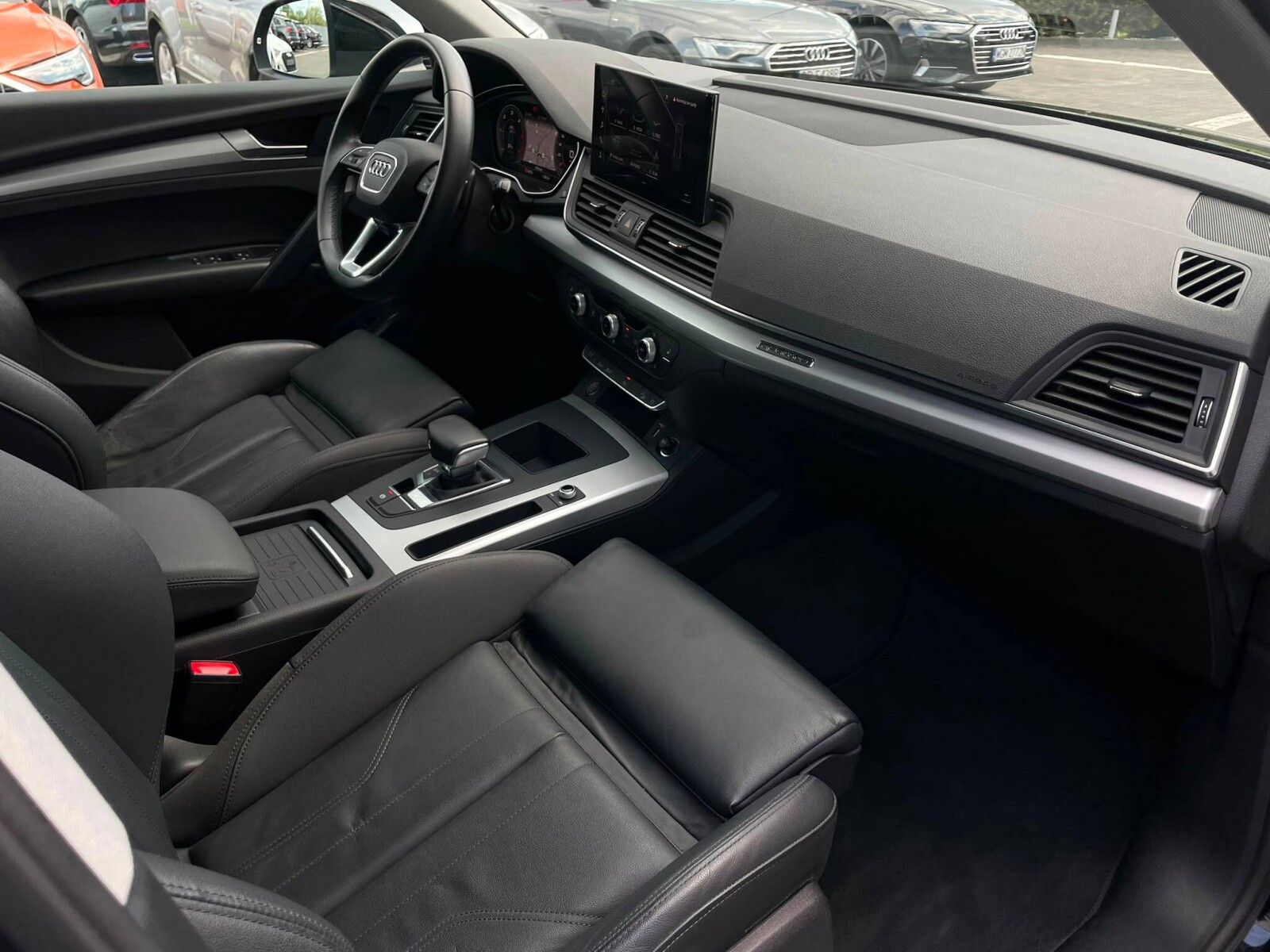 Audi Q5 Sportback - zdjęcie 22