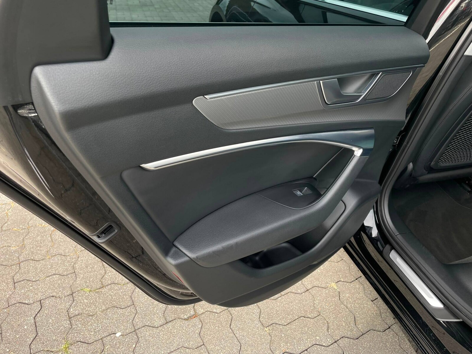 Audi A6 Limousine - zdjęcie 10