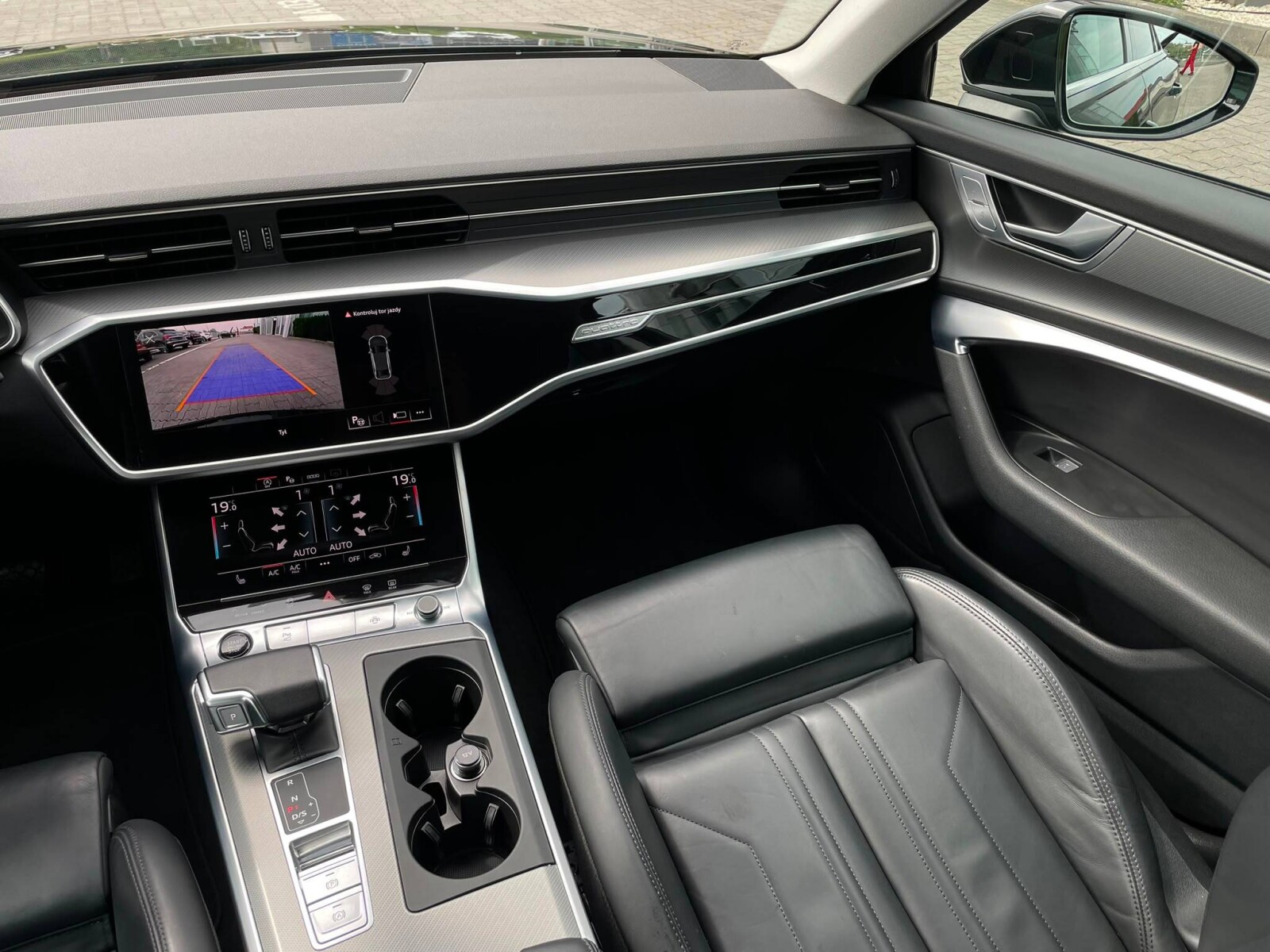 Audi A6 Limousine - zdjęcie 16