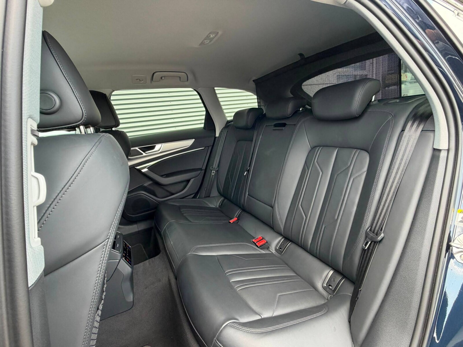 Audi A6 Avant - zdjęcie 12