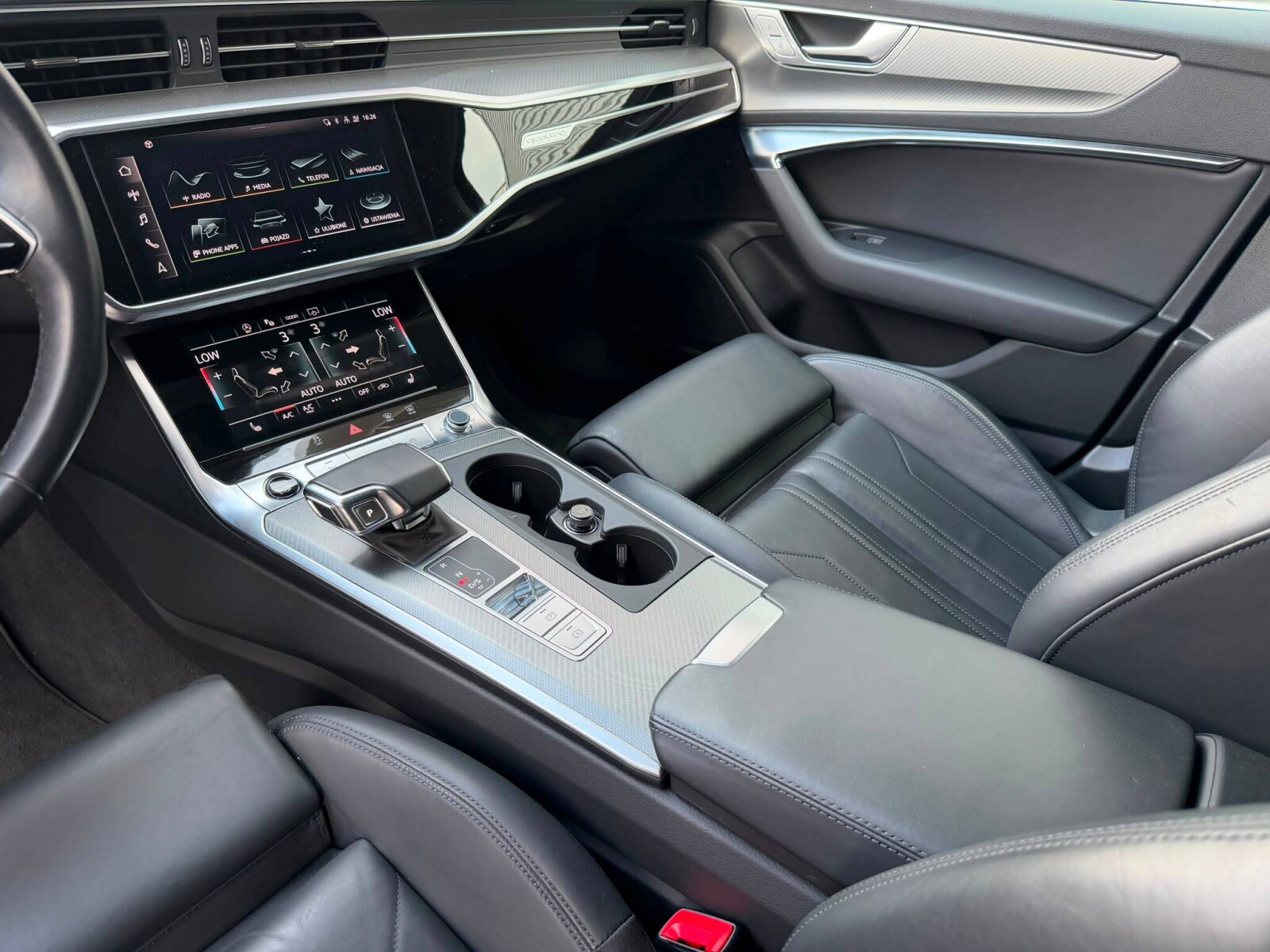 Audi A6 Avant - zdjęcie 38