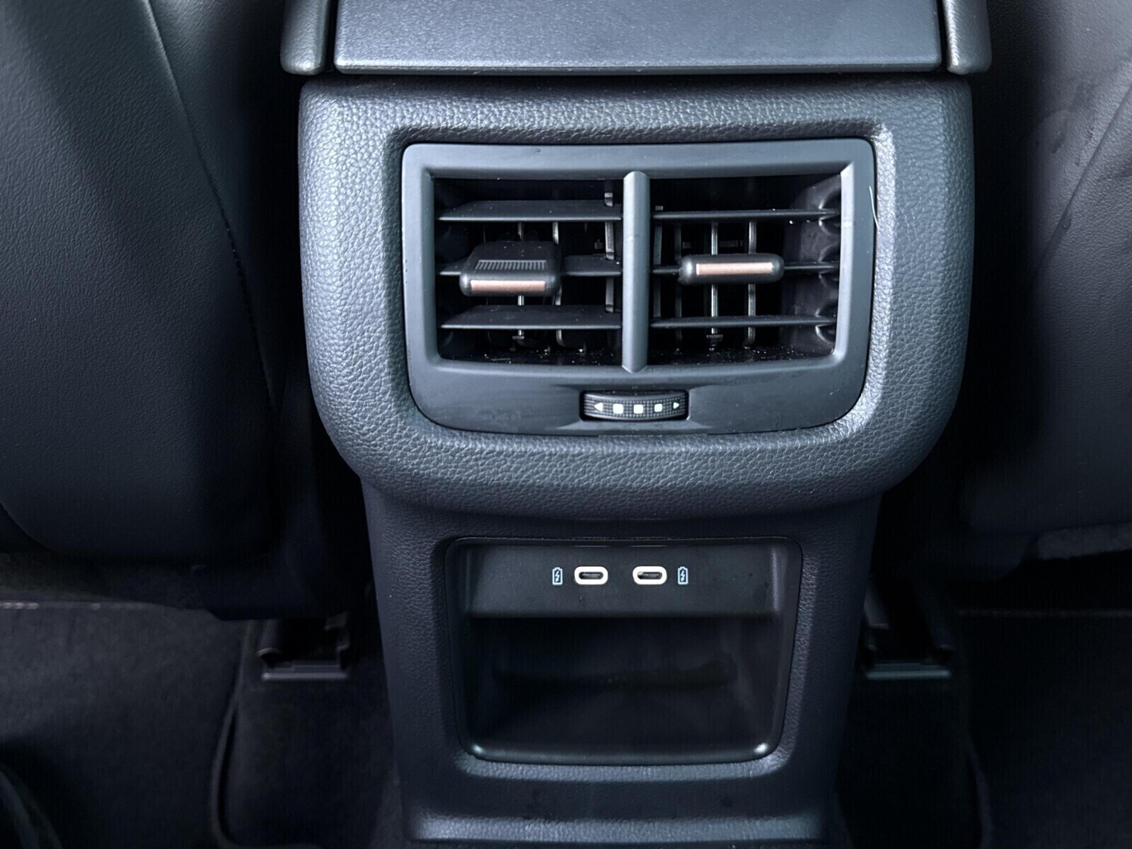 Cupra Ateca - zdjęcie 32