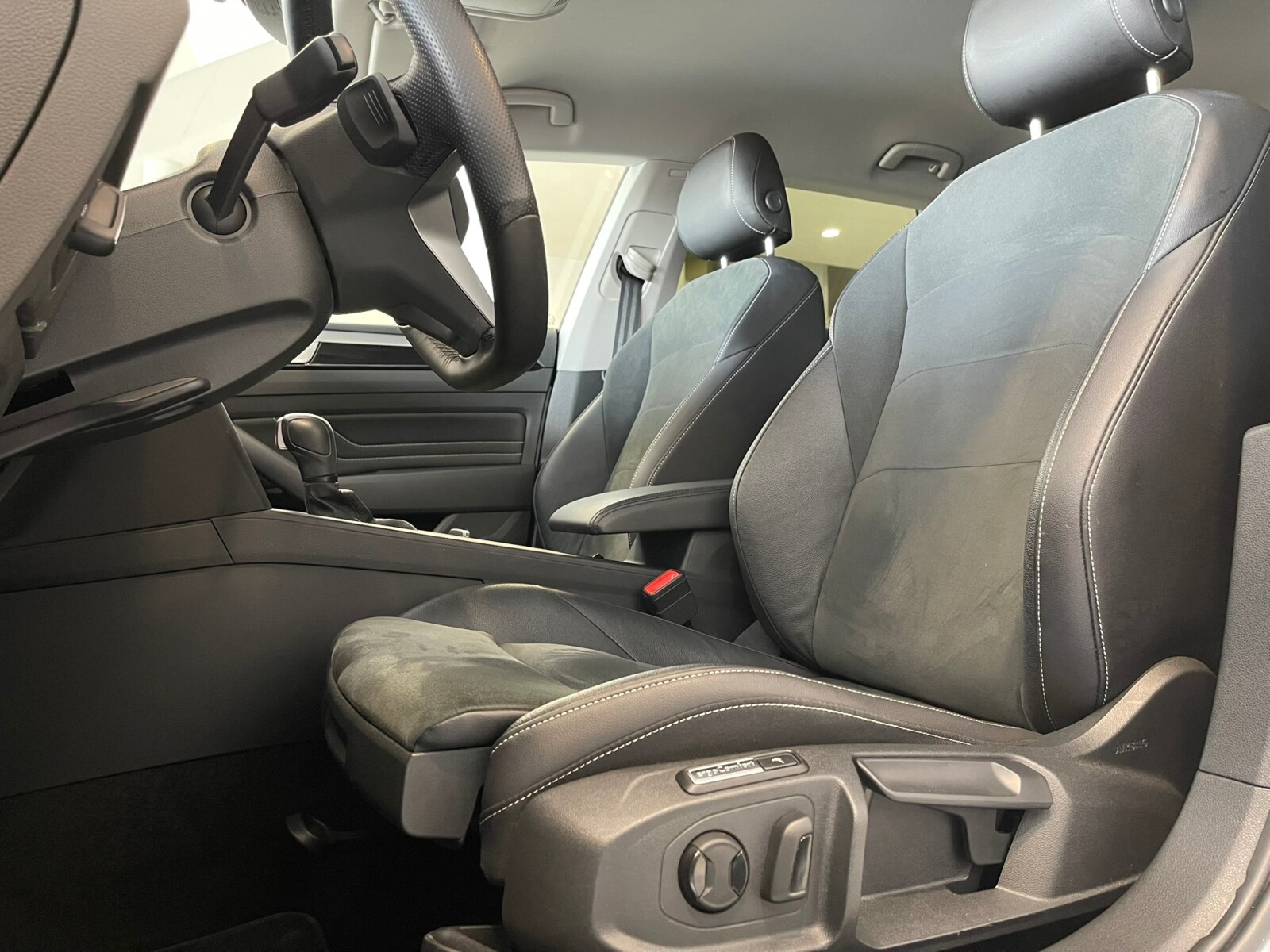 Volkswagen Arteon - zdjęcie 9
