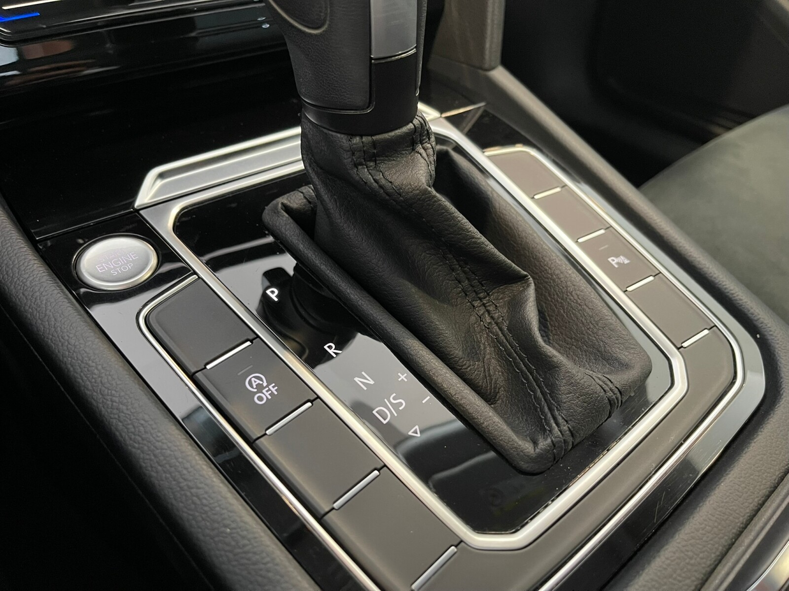 Volkswagen Arteon - zdjęcie 21