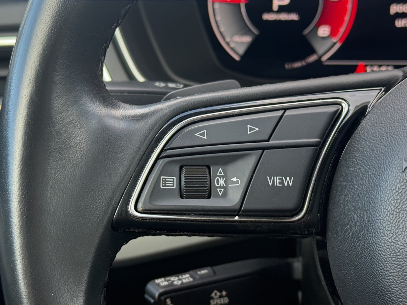 Audi A4 Limousine - zdjęcie 18
