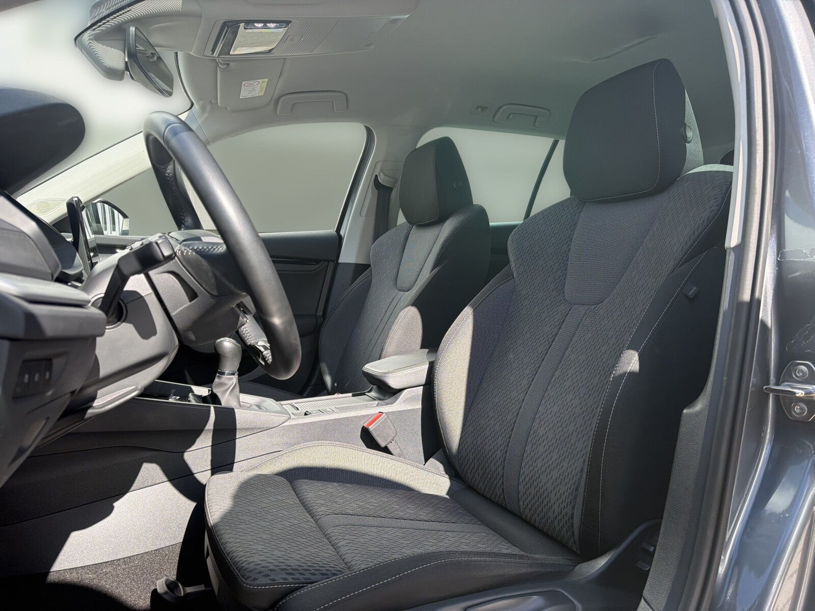 Škoda Octavia Combi - zdjęcie 33
