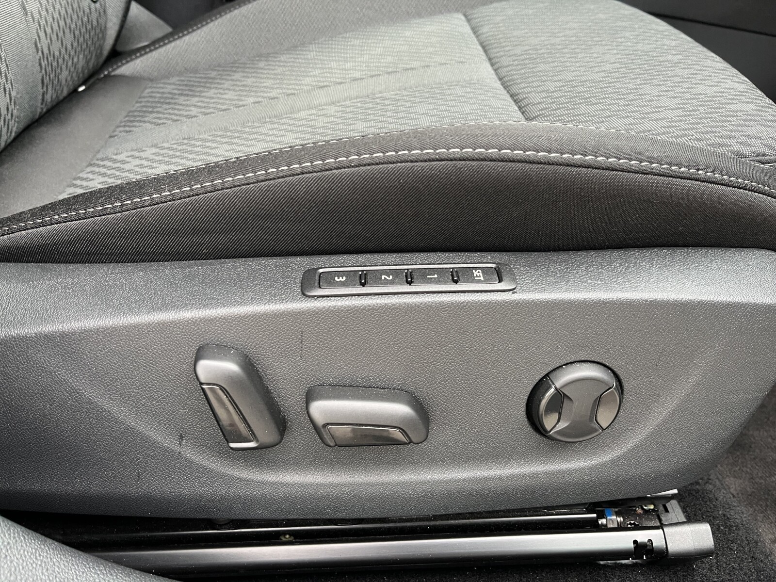 Škoda Octavia Combi - zdjęcie 20