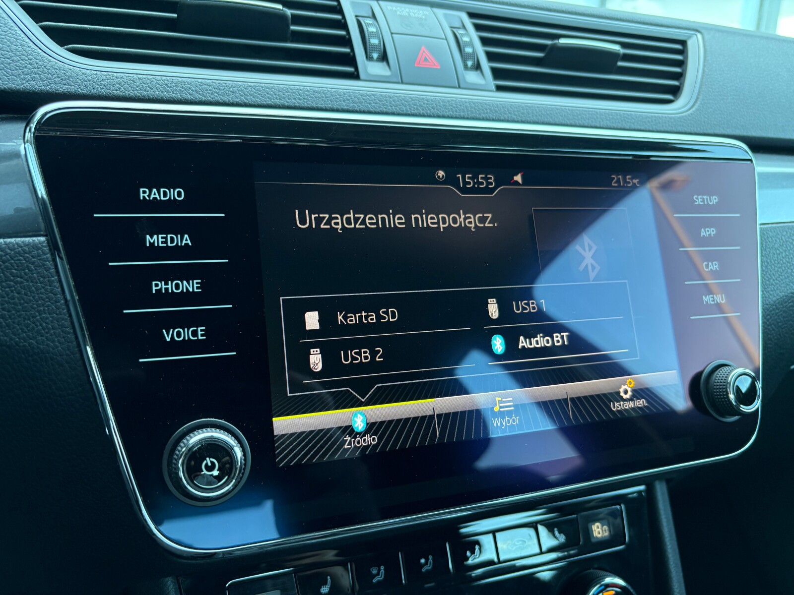 Škoda Superb - zdjęcie 25