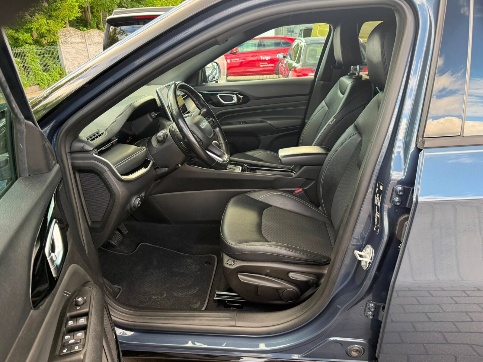 Jeep Compass - zdjęcie 11