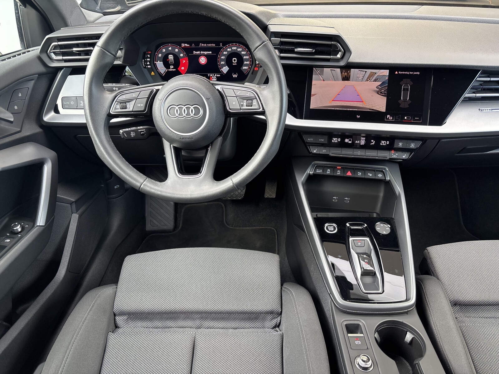Audi A3 Sportback - zdjęcie 11