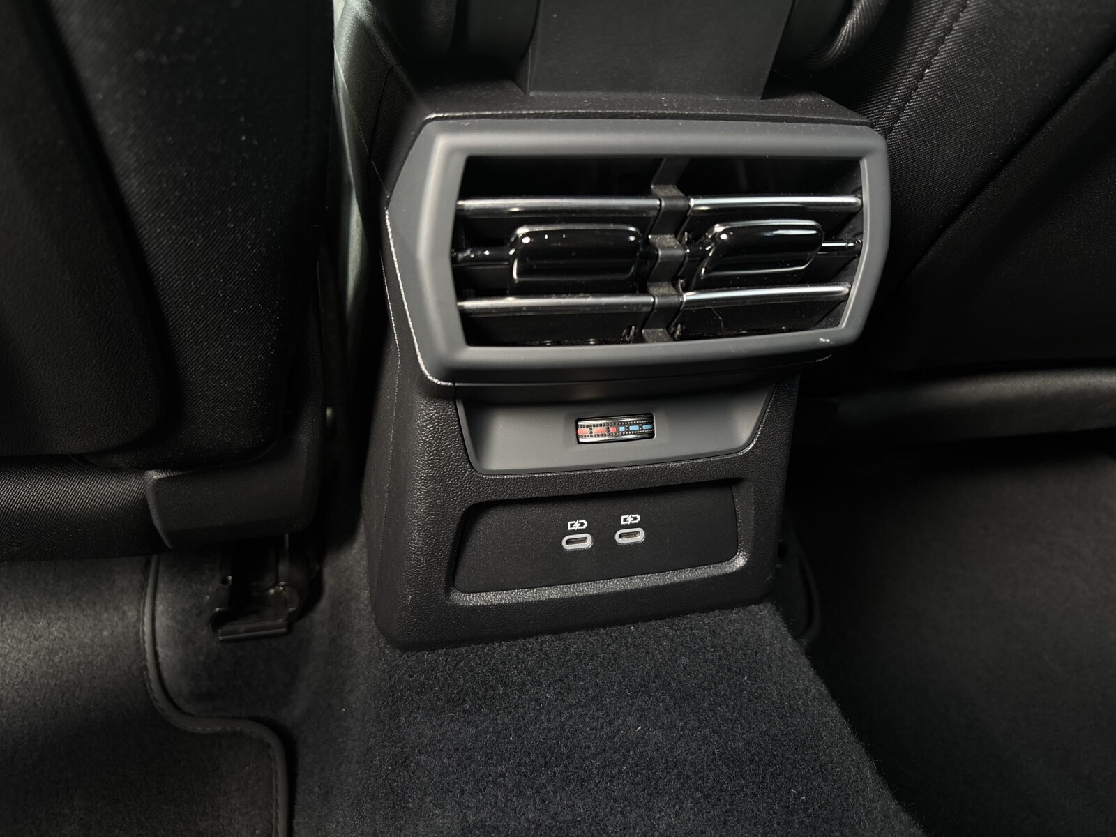 Audi A3 Sportback - zdjęcie 32