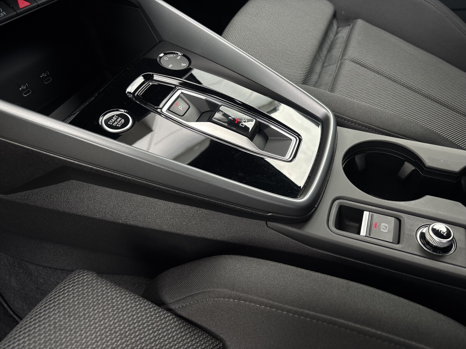 Audi A3 Sportback - zdjęcie 19