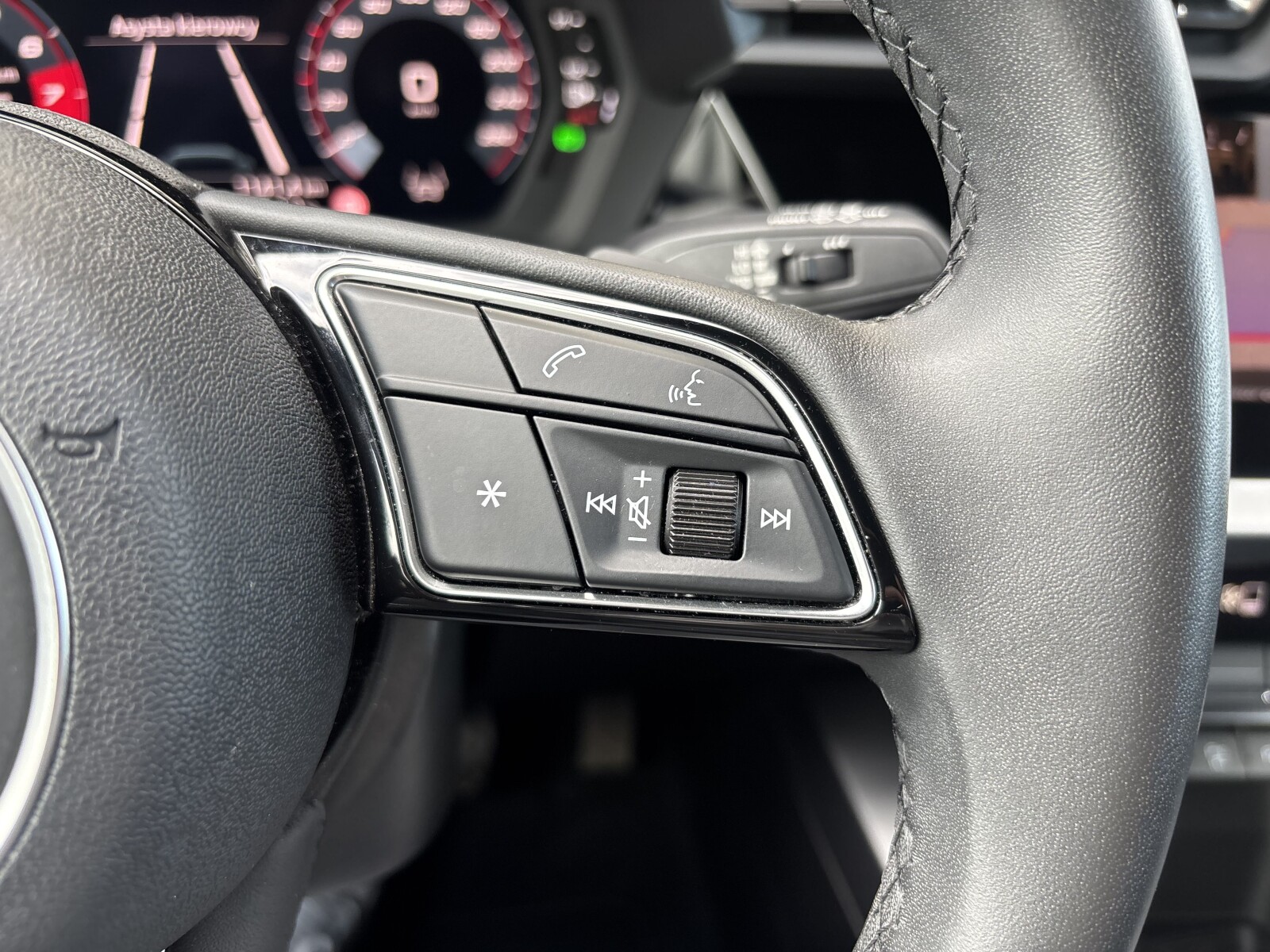 Audi A3 Sportback - zdjęcie 14