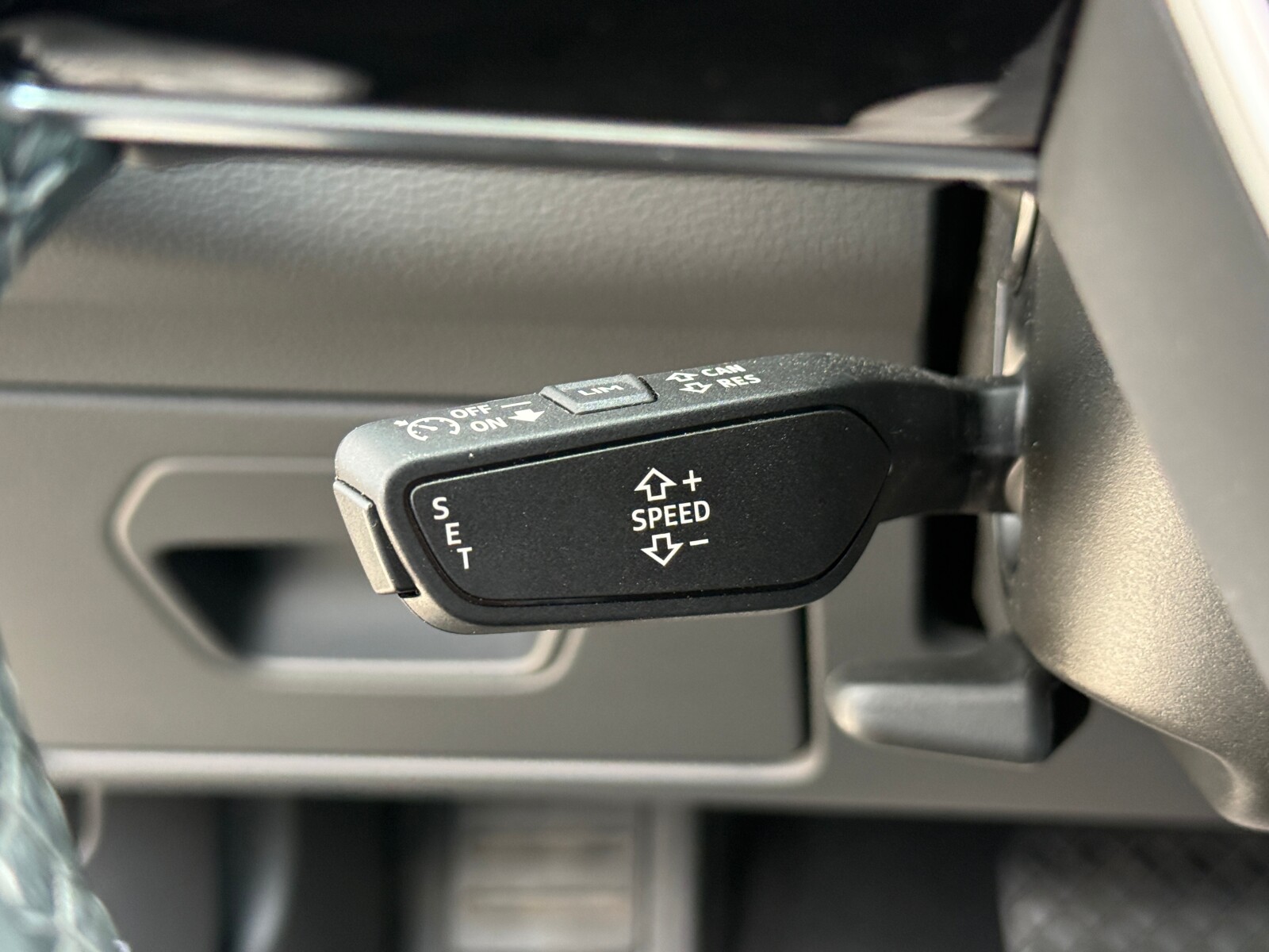 Audi A6 Limousine - zdjęcie 31
