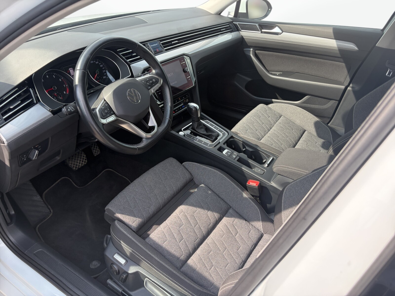 Volkswagen Passat - zdjęcie 9