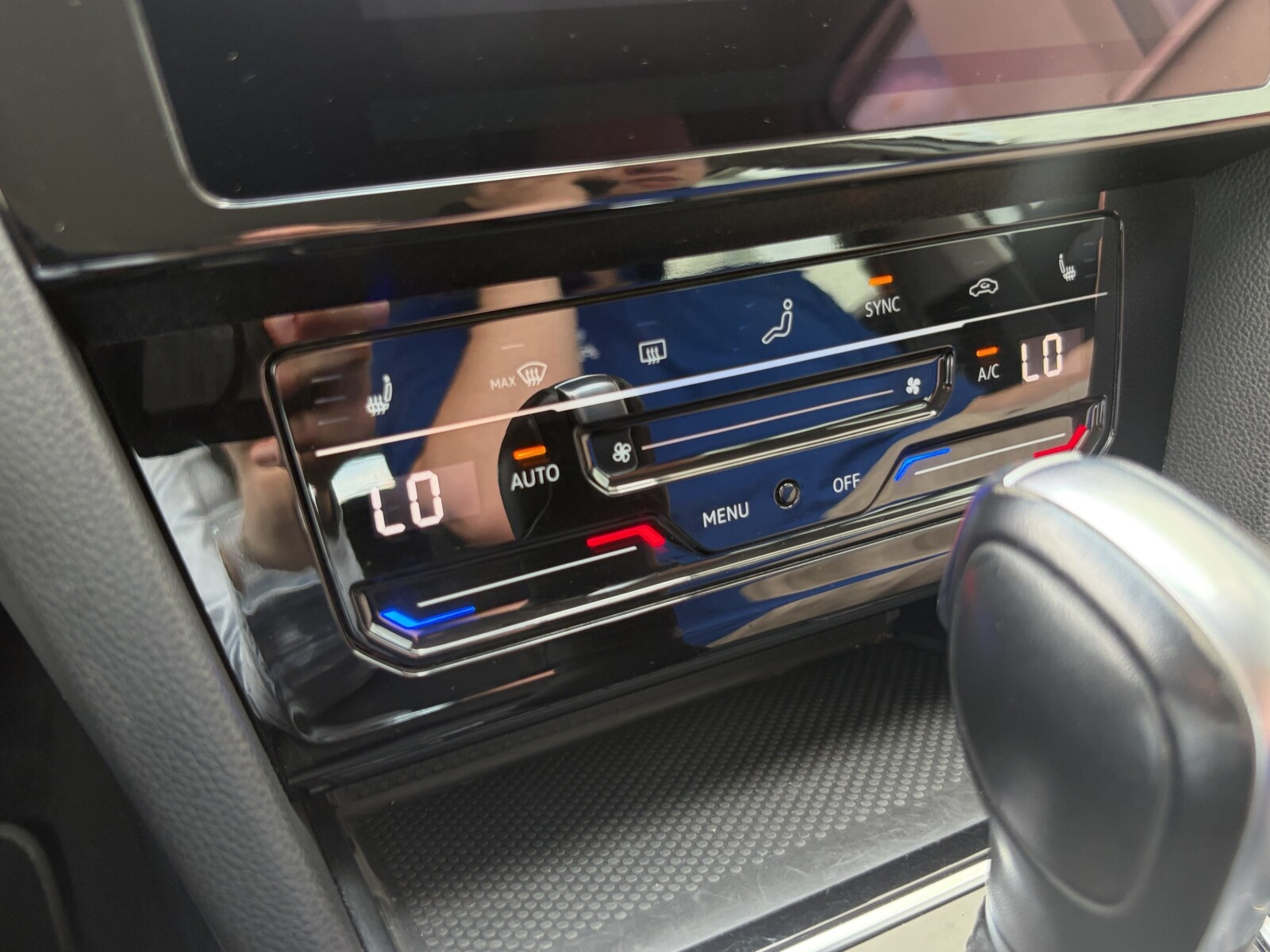 Volkswagen Passat - zdjęcie 17