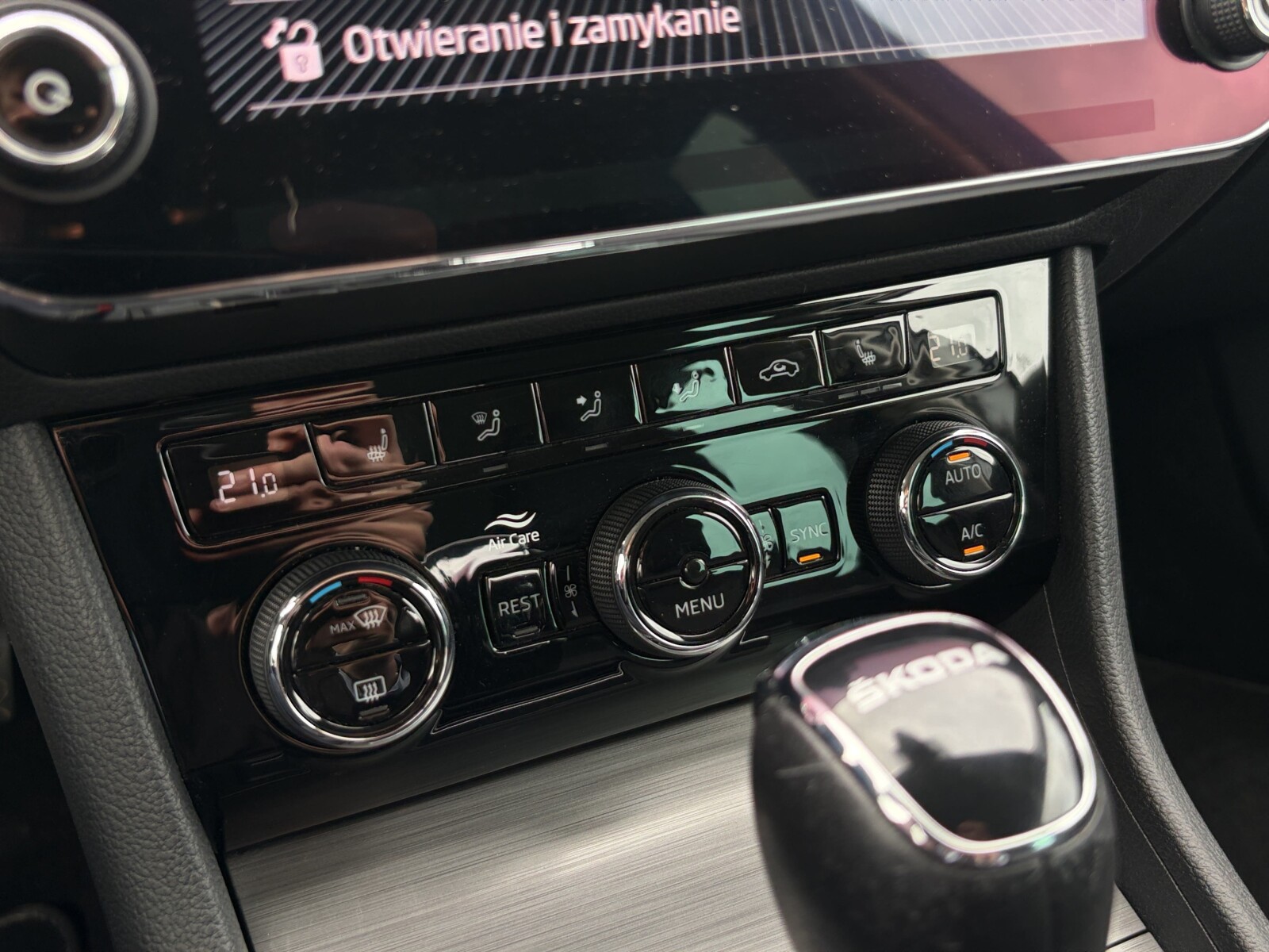 Škoda Superb - zdjęcie 20