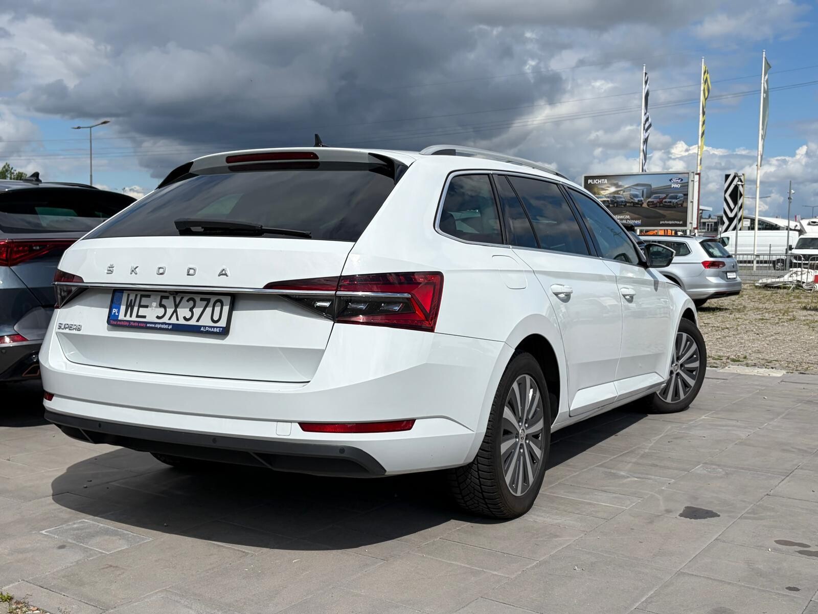Škoda Superb - zdjęcie 2
