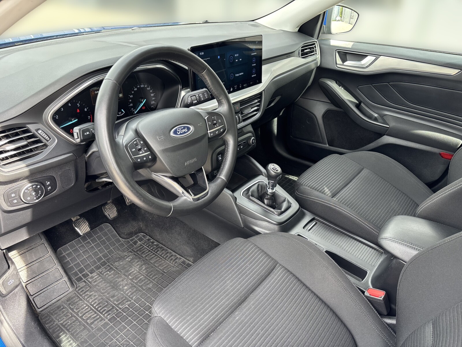 Ford Focus - zdjęcie 9