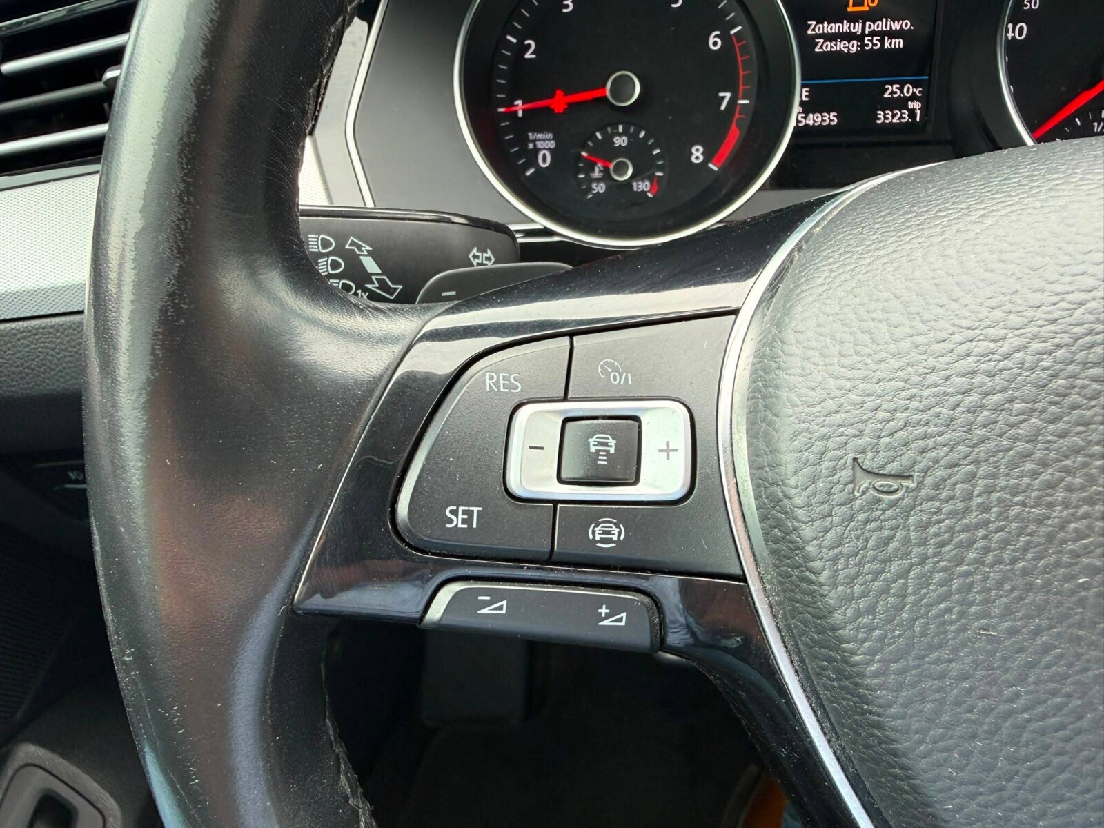 Volkswagen Passat - zdjęcie 19