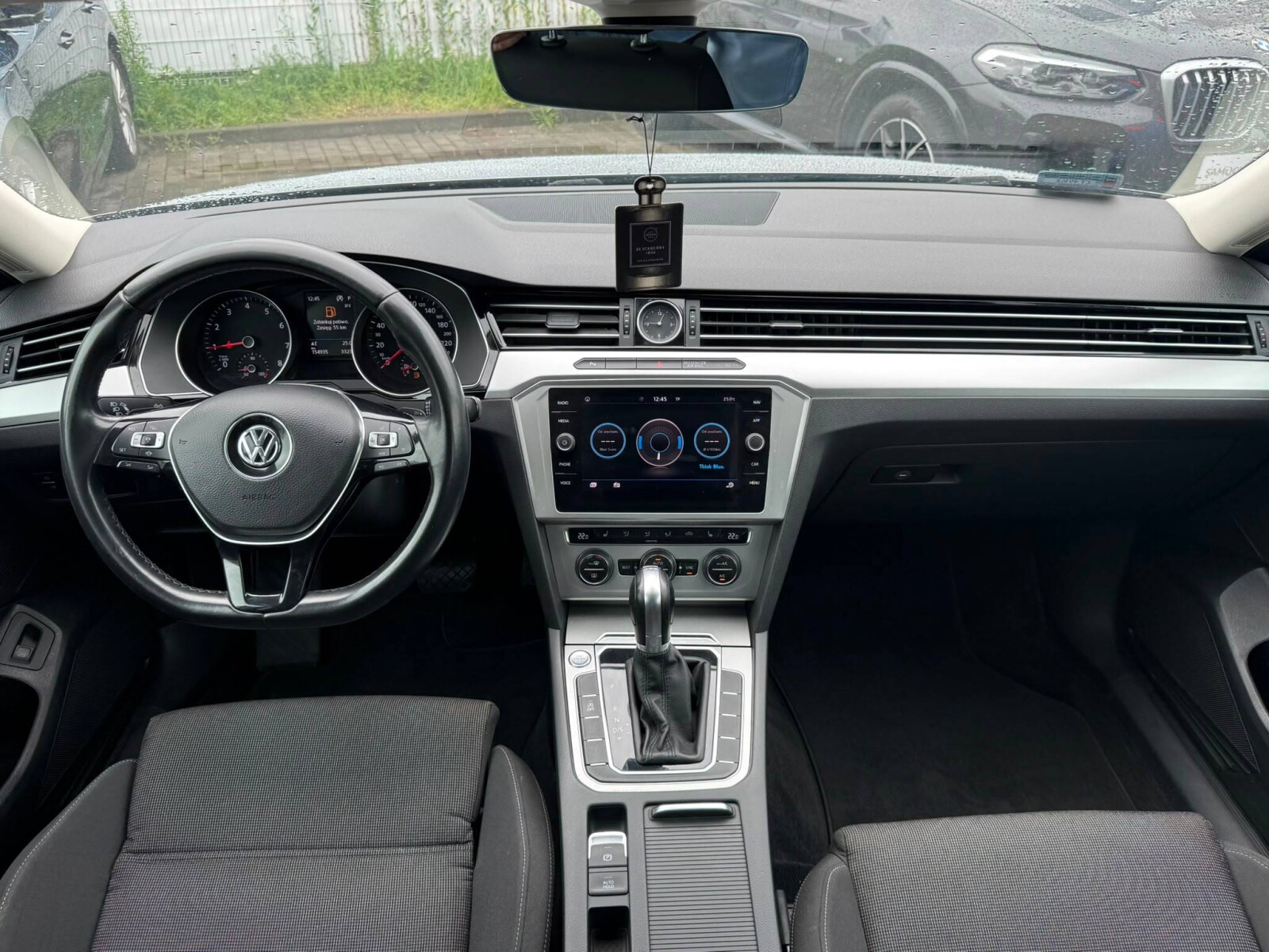 Volkswagen Passat - zdjęcie 18