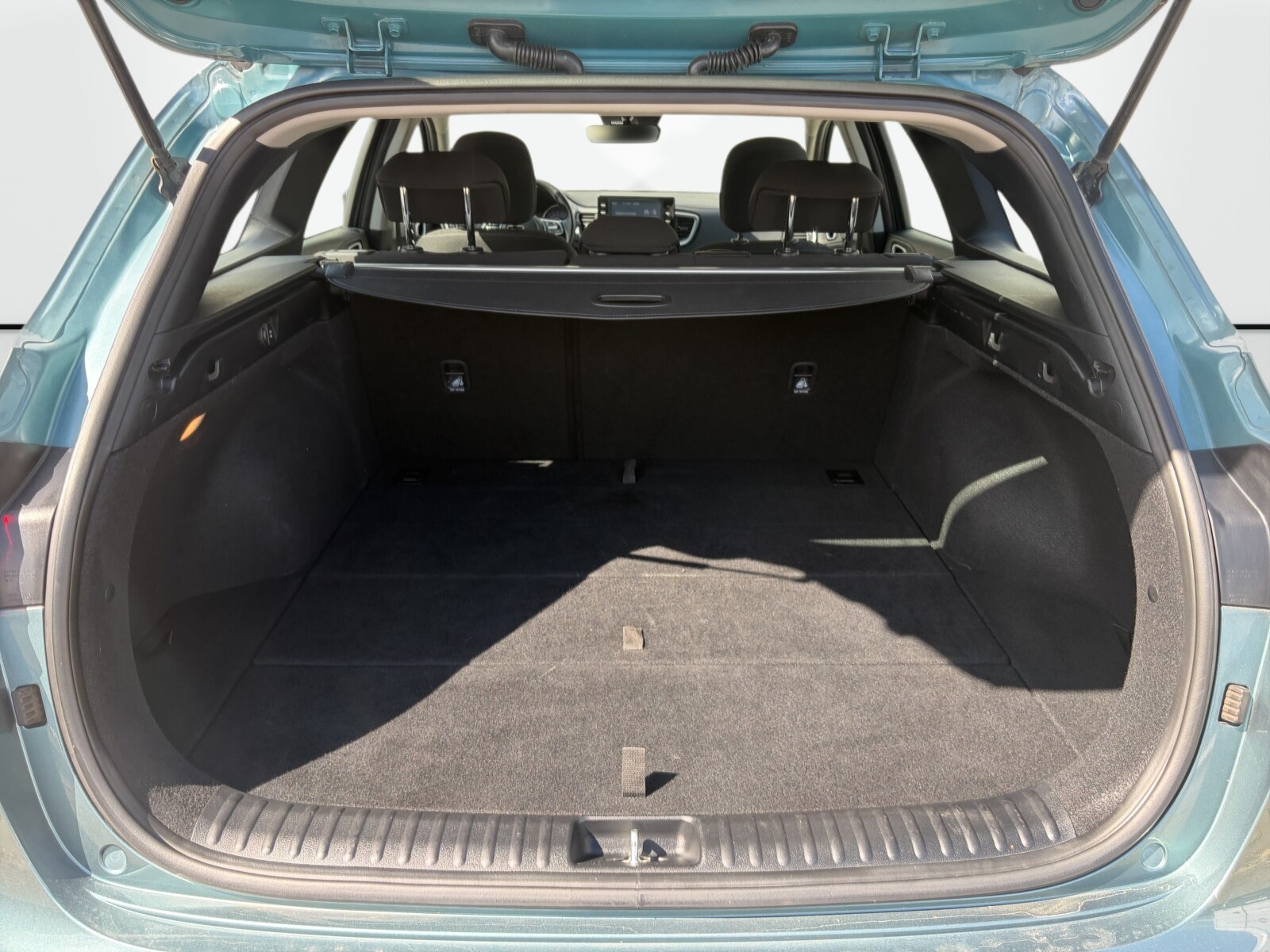 Kia Ceed - zdjęcie 14