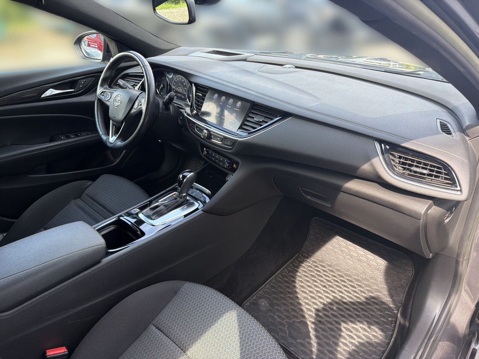 Opel Insignia - zdjęcie 13