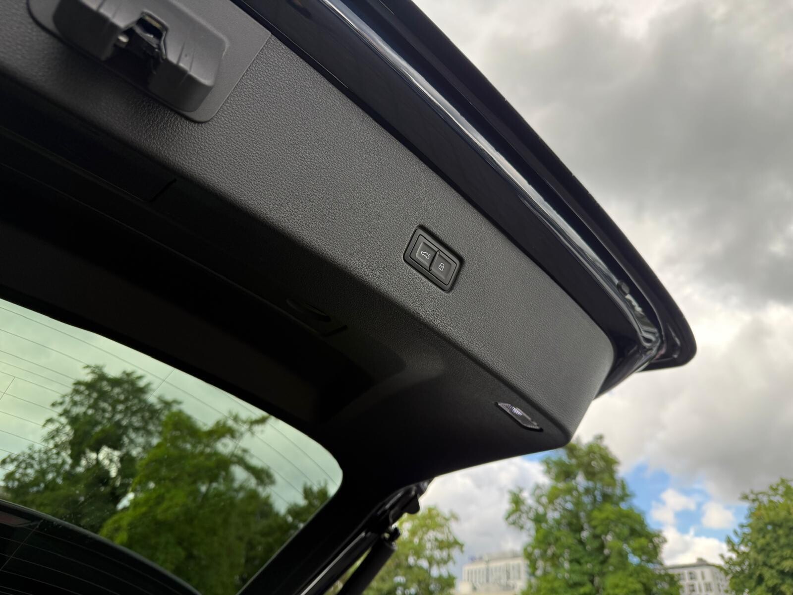Audi SQ8 - zdjęcie 19