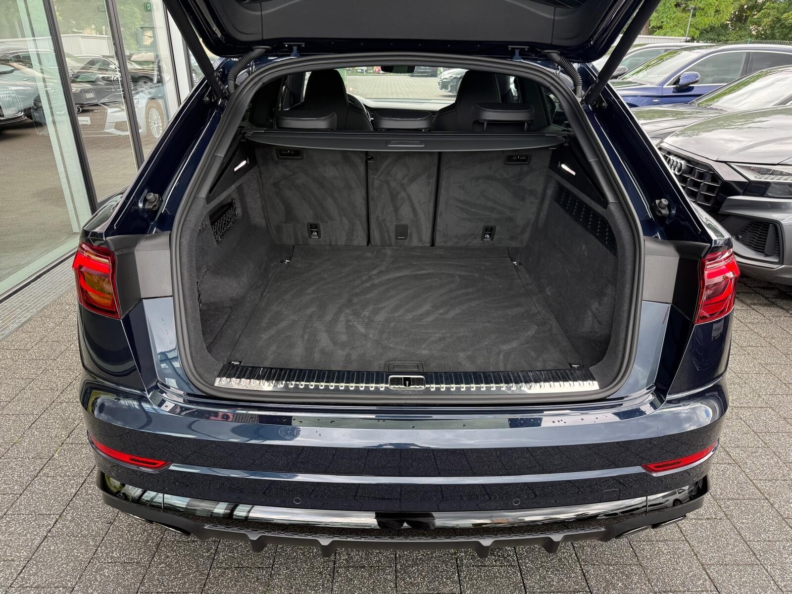 Audi SQ8 - zdjęcie 18