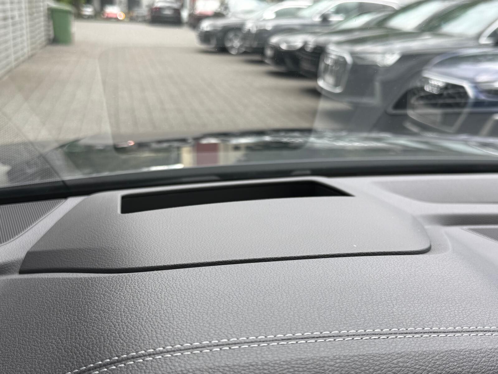 Audi SQ8 - zdjęcie 30