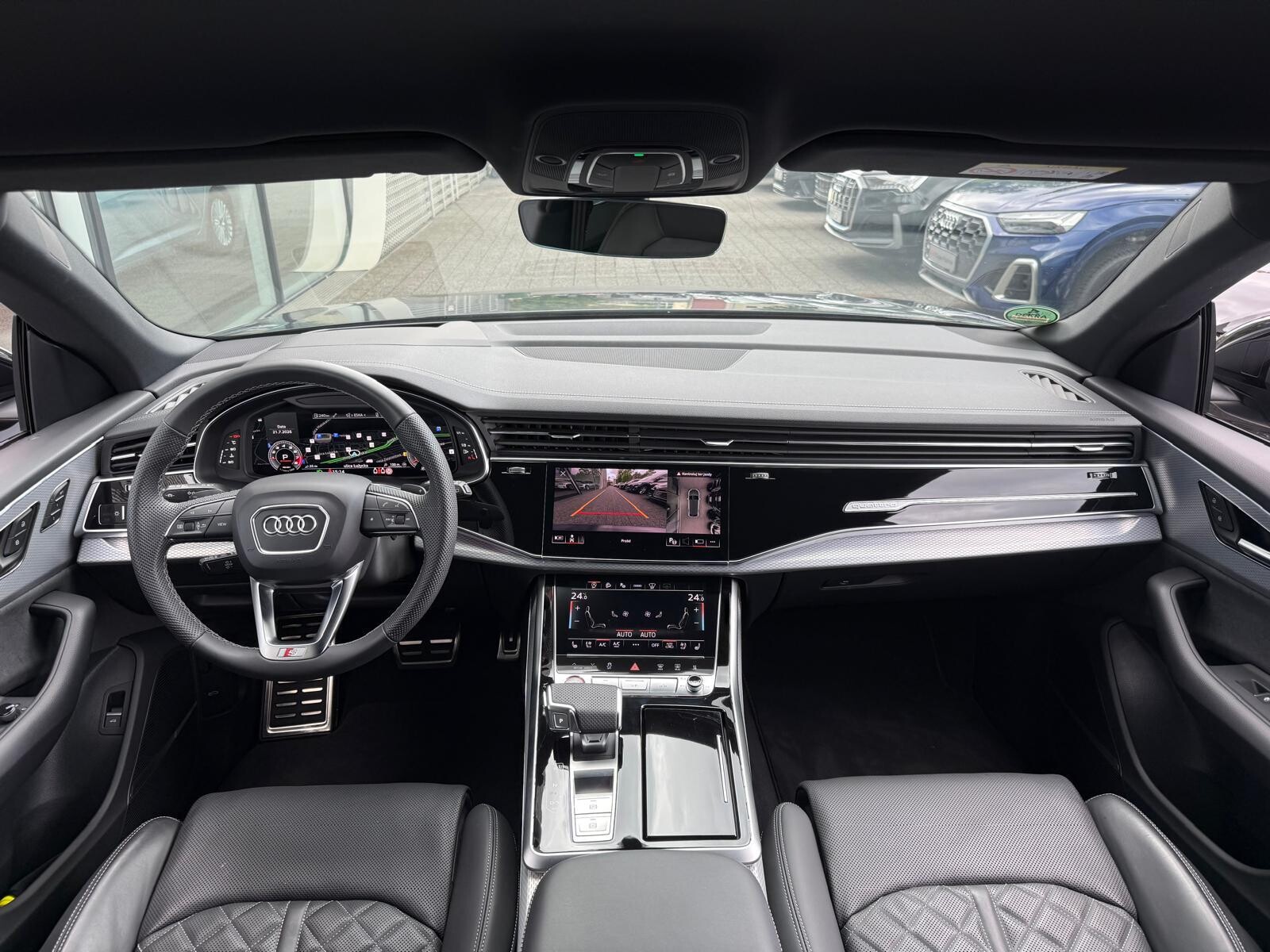 Audi SQ8 - zdjęcie 24