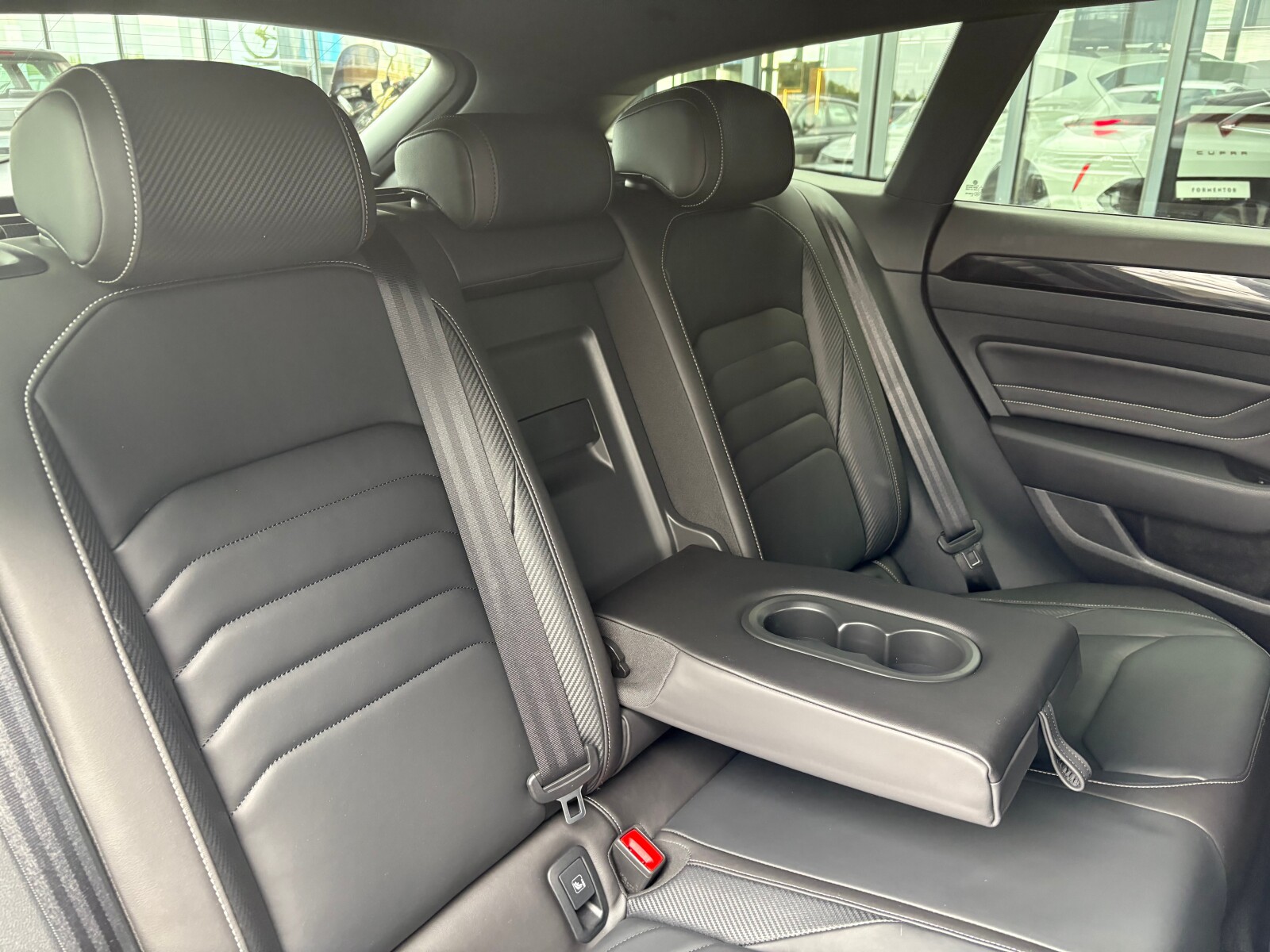 Volkswagen Arteon Shooting Brake - zdjęcie 16