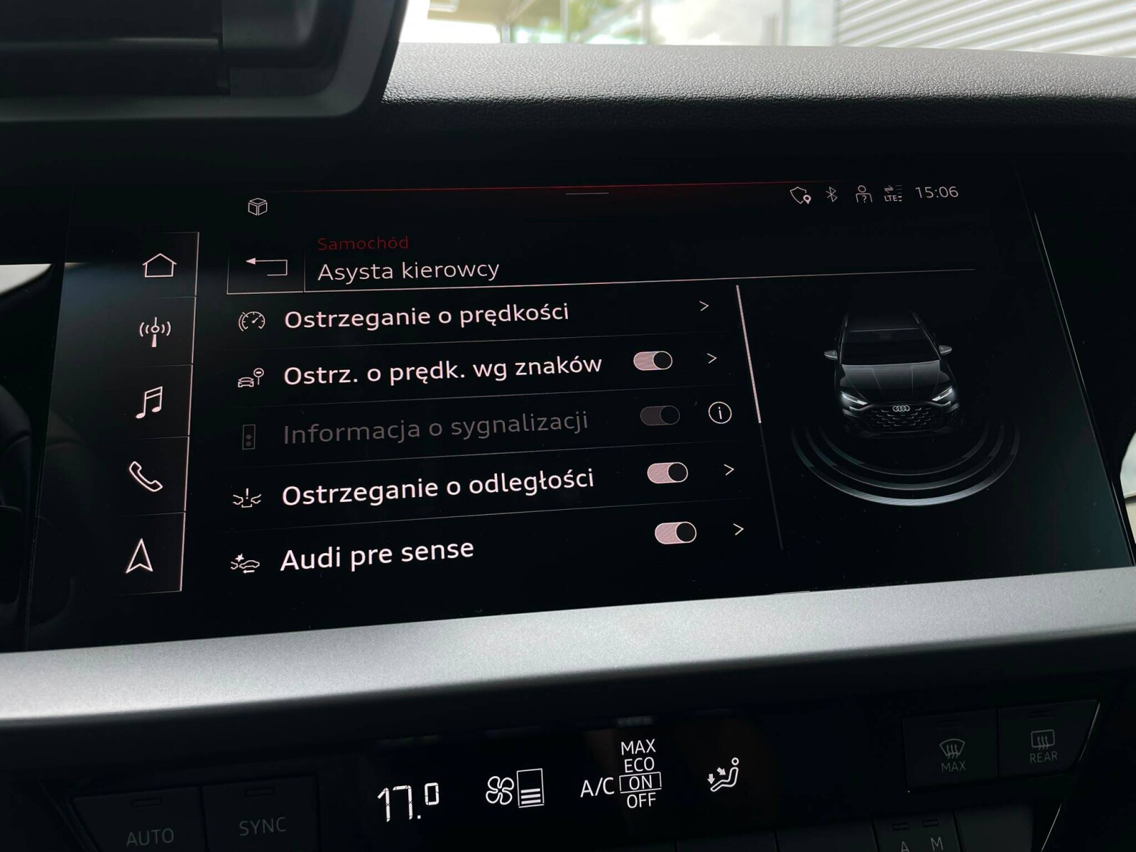 Audi A3 Sportback - zdjęcie 27