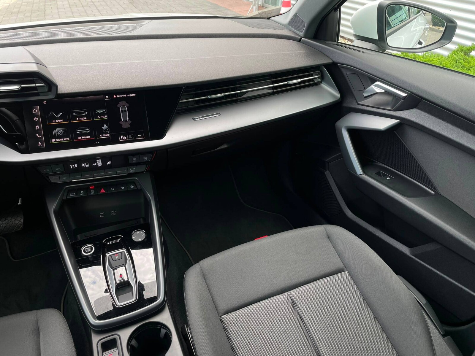 Audi A3 Sportback - zdjęcie 14